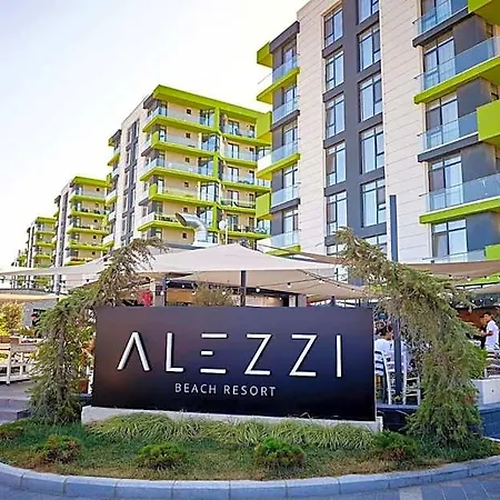 Deluxe Alezzi Pool & 4* Constança