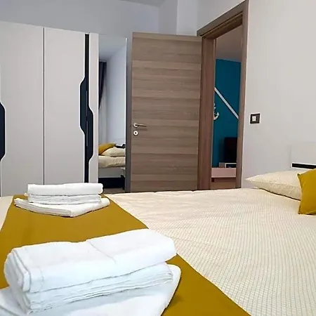 Deluxe Alezzi Pool & Отель