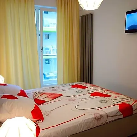 Deluxe Alezzi Pool & Hotel Constança